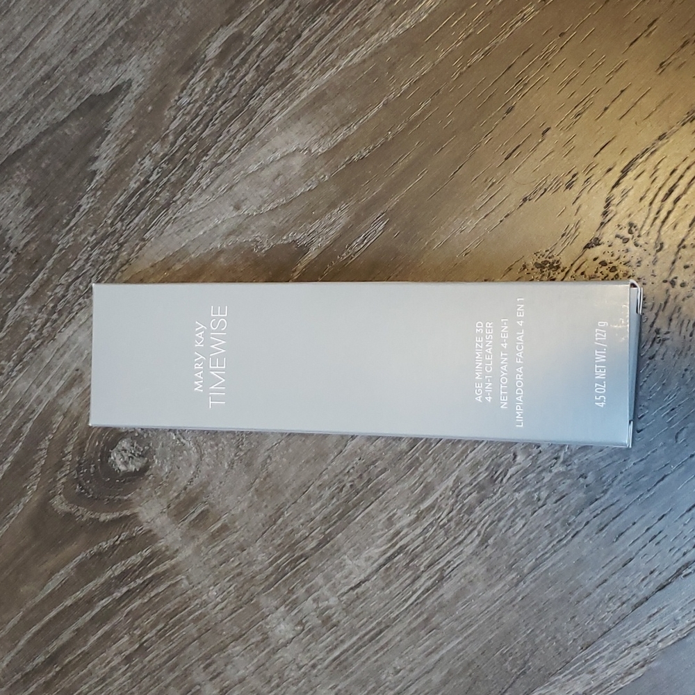 Mary Kay Age Minimize 3D Cleanser for Combination to Oily Skin